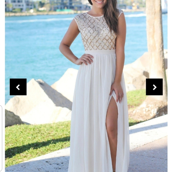 Never worn formal gown with slit - Picture 7 of 7